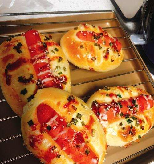 轻松掌握旋风面包的制作方法（手把手教你做出口感松软、香味浓郁的旋风面包）-第2张图片-美味行家
