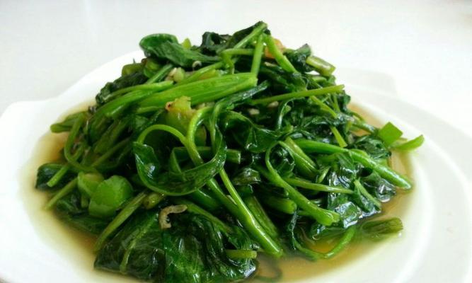 通心菜的美食之旅（做出美味的通心菜佳肴，让家人赞不绝口）-第3张图片-美味行家
