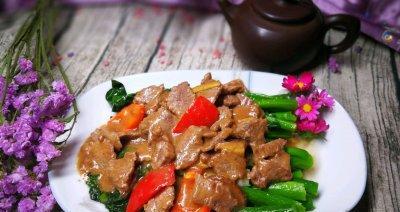 沙茶炒猪肉片，美味不可错过（用新鲜猪肉片和香浓的沙茶调料，烹制出的一道令人垂涎的中式佳肴）-第2张图片-美味行家