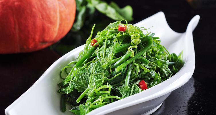 荫凤梨炒龙须菜，美味健康又营养（用荫凤梨点缀龙须菜的绝妙做法）-第2张图片-美味行家