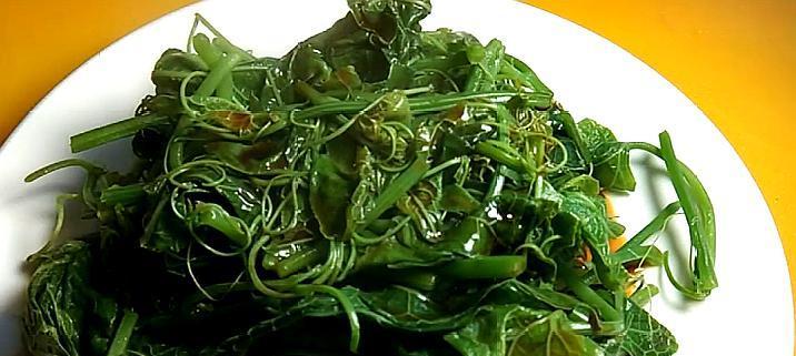 荫凤梨炒龙须菜，美味健康又营养（用荫凤梨点缀龙须菜的绝妙做法）-第3张图片-美味行家
