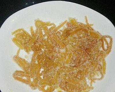 手工制作砂糖橙皮条（健康美味自制零食，轻松享受果皮营养）-第2张图片-美味行家