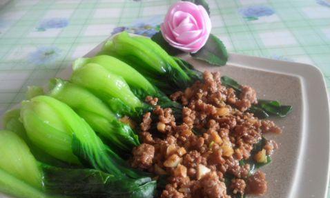 蒜泥油菜的做法（家常做法，让你在家也能吃到饭店的味道）-第2张图片-美味行家