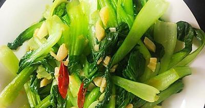 蒜泥油菜的做法（家常做法，让你在家也能吃到饭店的味道）-第3张图片-美味行家