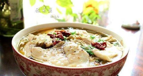 酸菜粉丝鱼的做法（一道经典川菜的制作方法）-第2张图片-美味行家