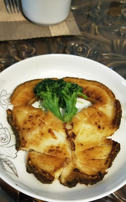 清爽美味香橙鳕鱼（用香橙调味，做出不一样的鳕鱼美食）-第3张图片-美味行家