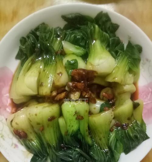香菇酱炒小白菜（家庭料理的最佳选择，教你做出美味可口的小白菜）-第2张图片-美味行家