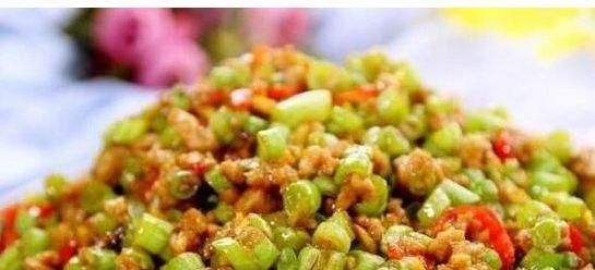 美味健康的猪肝炒豆角（健康菜谱，营养丰富，让你健康起来。）-第2张图片-美味行家