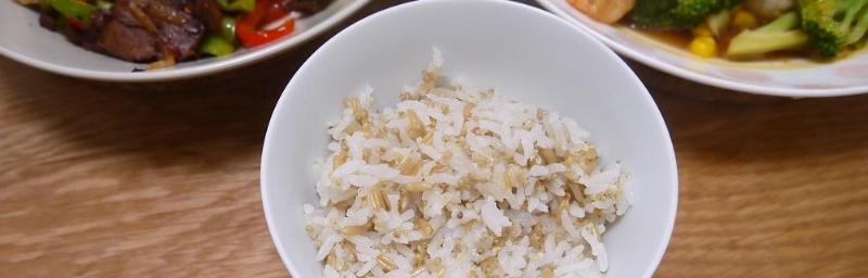 燕麦大米饭，健康营养的家常好菜（打造一份简单易做的健康餐食）-第2张图片-美味行家