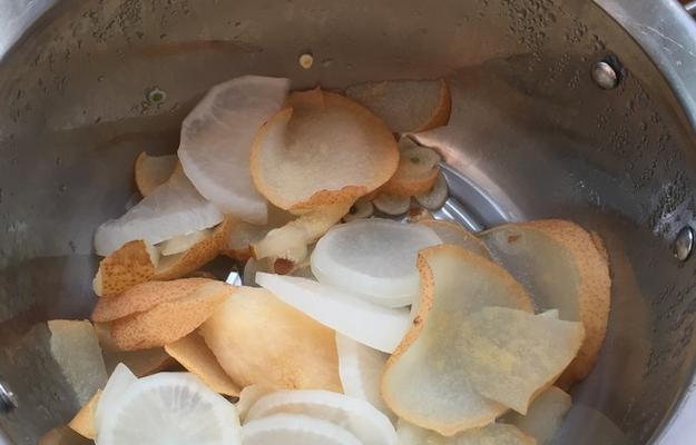 水萝卜缨炖豆腐，美味养生不二选（家常菜谱）-第2张图片-美味行家