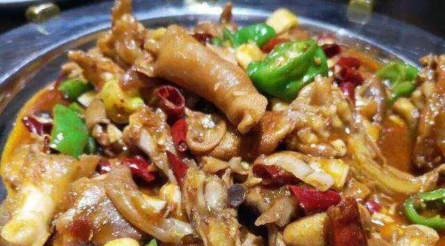 新疆胡辣羊蹄的制作方法（体验正宗新疆美食）-第1张图片-美味行家