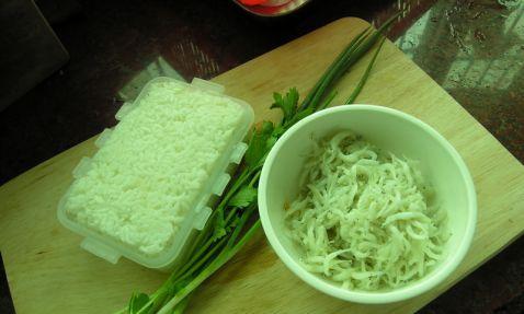 松子银鱼拌饭（15个步骤轻松制作，美味无比，让你爱上健康的味道）-第2张图片-美味行家