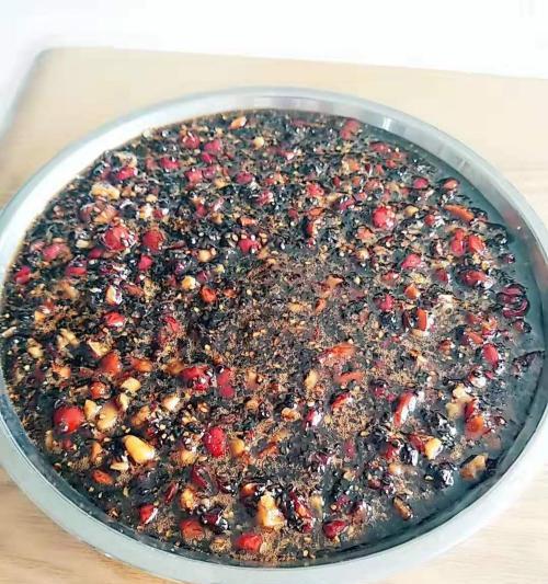 手工制作阿胶糕，健康美味，久久为功（传统经典，手工珍馐，一片阿胶糕的多重滋味）-第1张图片-美味行家