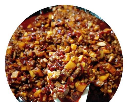 香菇牛肉酱的制作方法（美味可口的家常酱料，让你的菜肴更加丰富多彩）-第1张图片-美味行家