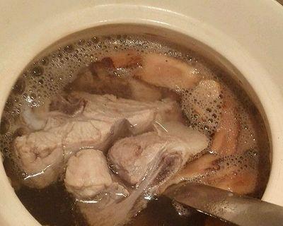 美味营养的生地党参瘦肉汤（简单易学的做法，提高免疫力的好帮手）-第3张图片-美味行家