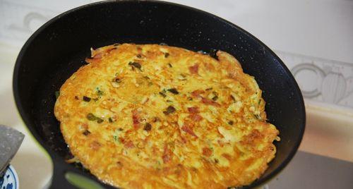 营养早餐必备，土豆胡萝卜鸡蛋饼的做法-第3张图片-美味行家