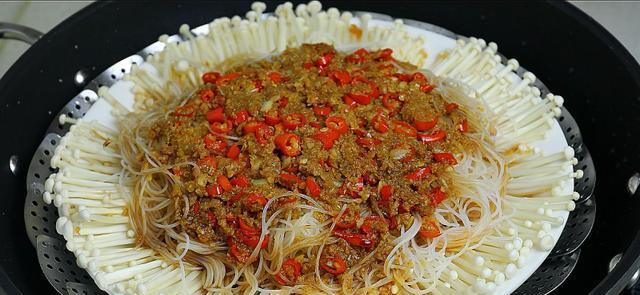 香辣金针菇烹饪大全（10种不同口味的金针菇菜谱，让你品尝不一样的味道）-第3张图片-美味行家