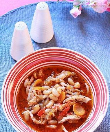 美味猪肉牛肚山药汤的做法（健康好滋味，家常汤品必备）-第1张图片-美味行家
