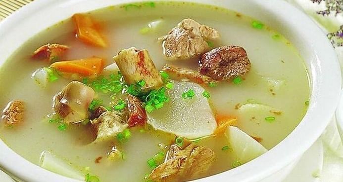 美味猪肉牛肚山药汤的做法（健康好滋味，家常汤品必备）-第3张图片-美味行家