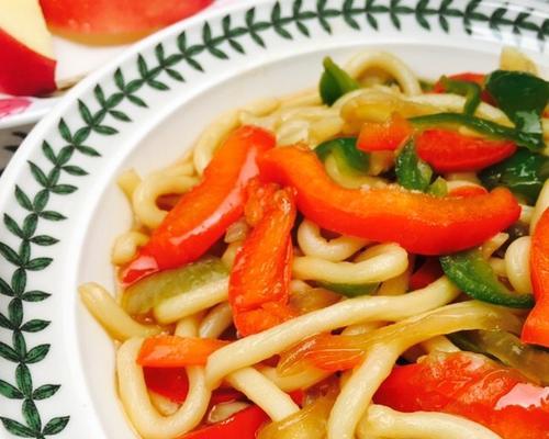 美味健康的以什锦炒乌冬面（健康食谱、家庭美食、营养均衡）-第3张图片-美味行家