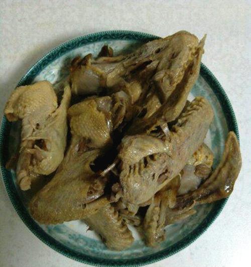 盐水鸭翅的制作方法（用最简单的方作美味的盐水鸭翅）-第2张图片-美味行家
