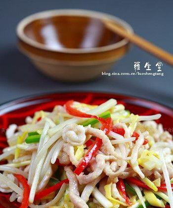 大师级厨艺揭秘——以小炒皇的做法为例（解锁家庭炒菜新技能，让你的餐桌更上一层楼）-第2张图片-美味行家