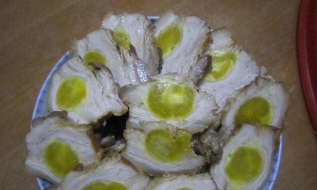 用咸蛋黄带来的绝妙口感，让五花肉更美味！（用咸蛋黄带来的绝妙口感，让五花肉更美味！）-第3张图片-美味行家