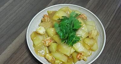美味可口的虾仁炒瓜丁（以新鲜的虾仁和瓜为主要食材，营养丰富、味道鲜美）-第2张图片-美味行家