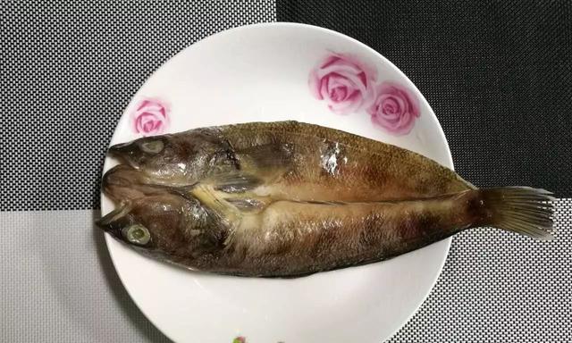 如何烹饪出美味香煎南极冰鱼？（传授最佳烹饪技巧与口感调味，让你的南极冰鱼更上一层楼！）-第3张图片-美味行家