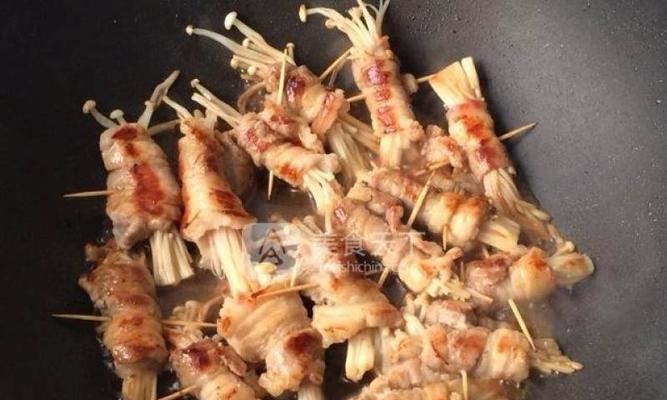 学会制作美味的五花肉金针菇卷（五花肉金针菇卷，美味轻食的最佳选择）-第1张图片-美味行家