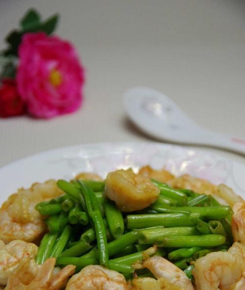 虾仁空心菜包子制作方法（手把手教你做美味的虾仁空心菜包子，让你的味蕾狂欢）-第2张图片-美味行家