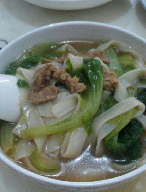 鲜香可口的肉丝玉米汤面（自家制作，健康美味一触即发）-第1张图片-美味行家