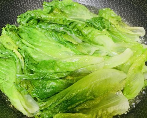 如何烫出鲜嫩多汁的生菜（如何烫出鲜嫩多汁的生菜）-第2张图片-美味行家