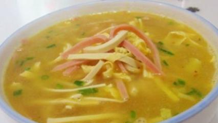 美味清爽的三丝豆腐汤（家常菜谱分享）-第2张图片-美味行家