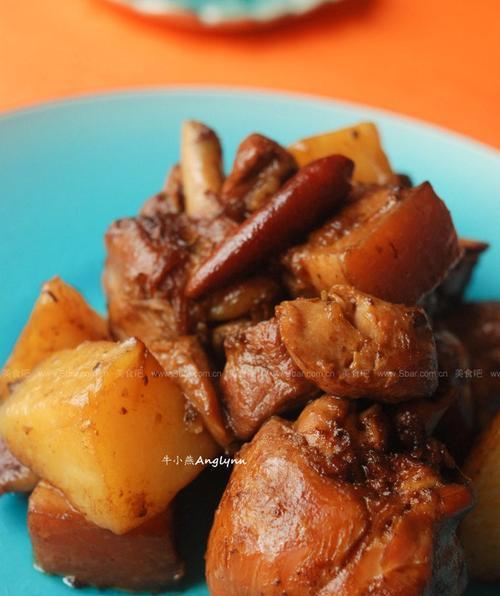如何用肉勾鸡做出美味佳肴（掌握肉勾鸡的秘密，烹饪出口感嫩滑的鸡肉佳肴）-第1张图片-美味行家