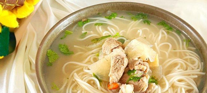 美味羊肉汤面的制作方法（传统手艺，味蕾征服者）-第1张图片-美味行家