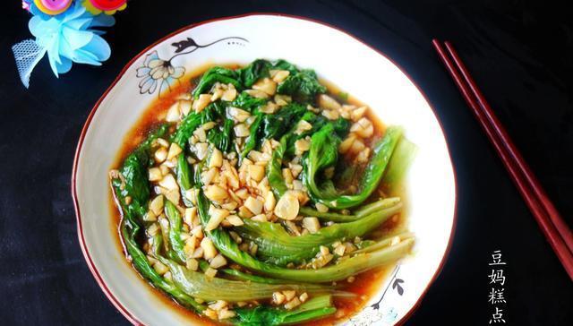 蒜蓉蚝油生菜的做法（家常菜谱，美味又营养）-第2张图片-美味行家