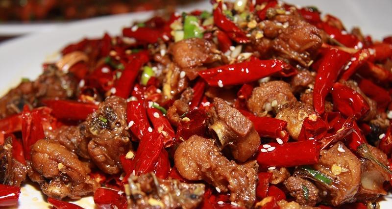 香辣鸡的制作秘籍（用最简单的方法做出口感鲜美的香辣鸡）-第2张图片-美味行家