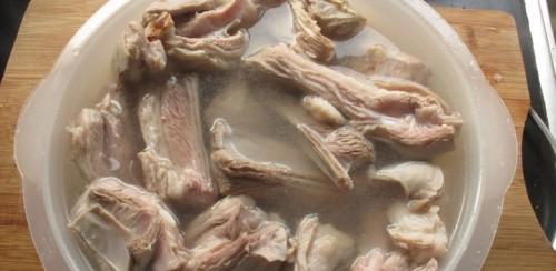 美味文羊肉排的烹饪技巧（口感鲜美、香气扑鼻、营养丰富，一道让人难以忘怀的佳肴）-第1张图片-美味行家