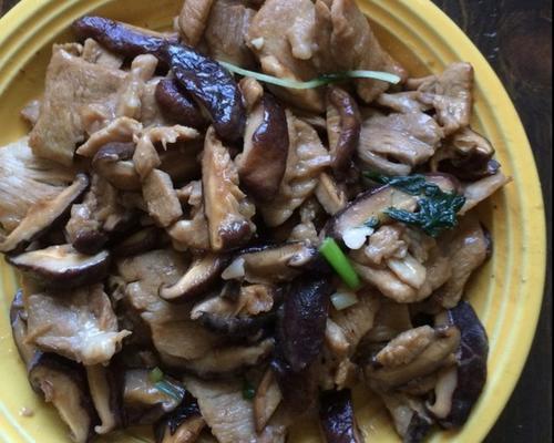美味香菇腿炒肉丝（家常美食，营养丰富）-第3张图片-美味行家
