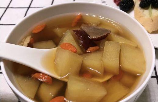 猪肺红枣苹果汤的制作方法（一份家庭营养汤的制作过程，让你的味蕾得到极致享受）-第1张图片-美味行家