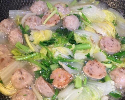 美味可口的鲜虾猪肉丸制作方法（让你在家享受高级菜肴的烹饪技巧）-第1张图片-美味行家
