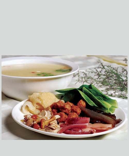 美味可口的鲜虾猪肉丸制作方法（让你在家享受高级菜肴的烹饪技巧）-第2张图片-美味行家