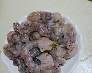 美味可口的鲜虾猪肉丸制作方法（让你在家享受高级菜肴的烹饪技巧）-第3张图片-美味行家