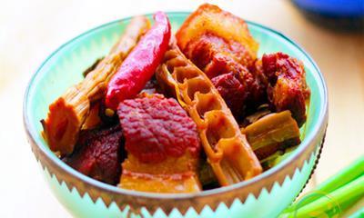 教你如何用简单材料制作一道营养美味的午餐（教你如何用简单材料制作一道营养美味的午餐）-第3张图片-美味行家