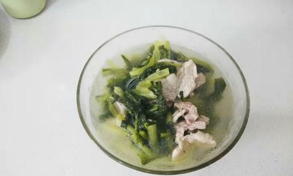 小白菜容汤，清爽解暑的夏日良方（以小白菜为主材，搭配多样食材，打造滋味丰富的美味汤品）-第2张图片-美味行家