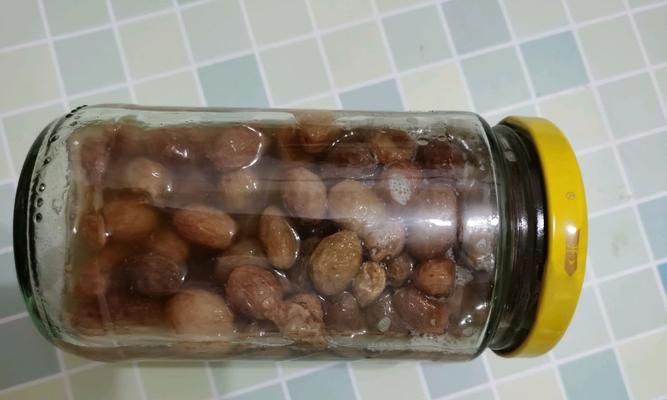 探究以鲜葡萄天然酵母的面包做法（做出口感更佳、健康更美好的面包）-第3张图片-美味行家