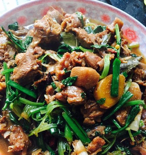 品尝秋日美味（秋日味蕾盛宴，营养丰富的家常美食）-第2张图片-美味行家