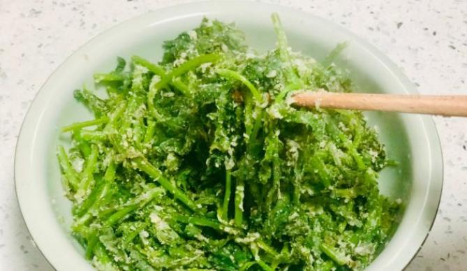 蒸出茼蒿的美味（一种简单、健康的烹饪方法）-第1张图片-美味行家