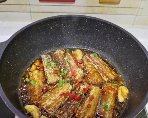 美味可口的咸带鱼，家常做法分享！（做法简单易学，营养丰富！）-第2张图片-美味行家